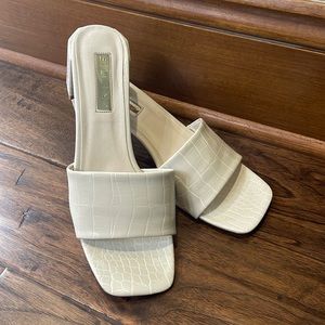 Billini white snakeskin pumps- 9